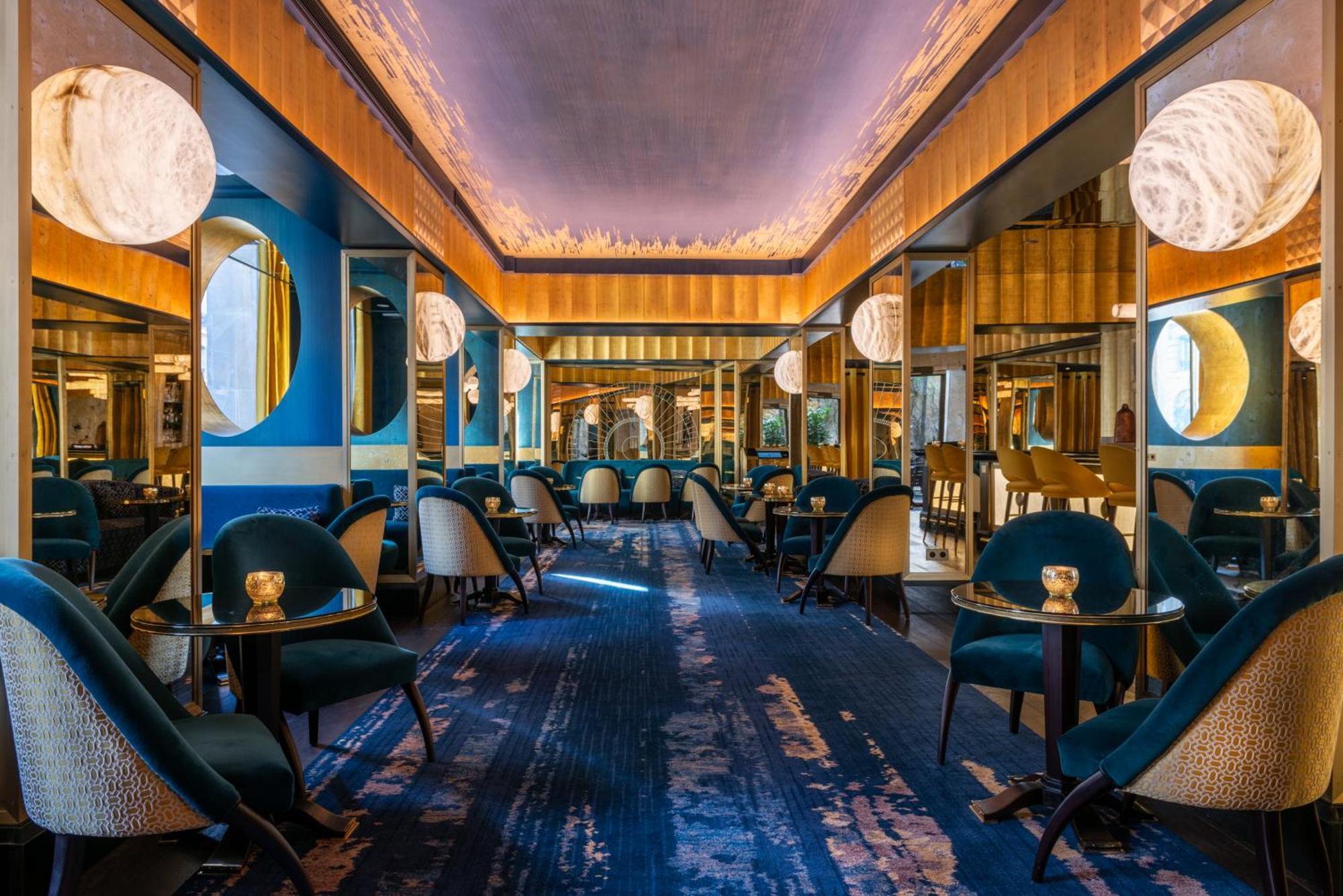 L'Hotel Du Collectionneur Paříž Exteriér fotografie The interior of the restaurant