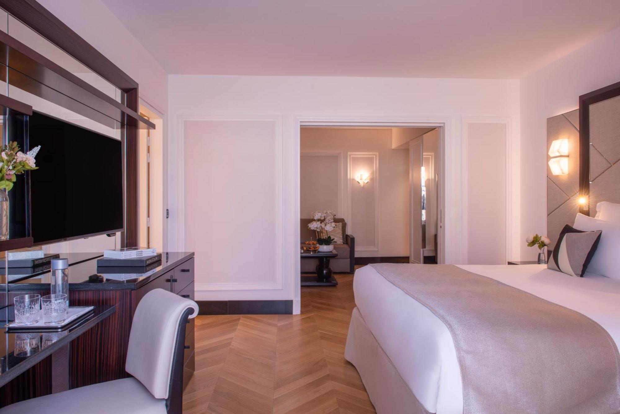 L'Hotel Du Collectionneur Paříž Exteriér fotografie A suite at the hotel